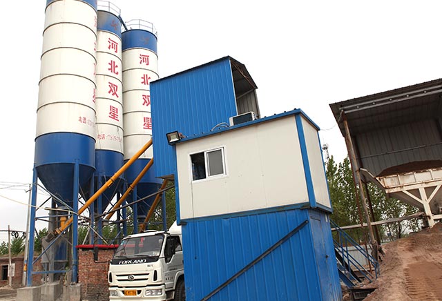 HZS50小型混凝土攪拌站